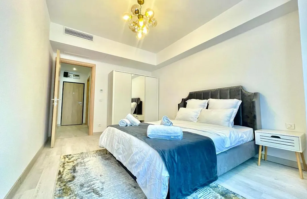 Yamaluxe Apartments - Cosy & Trendy-1